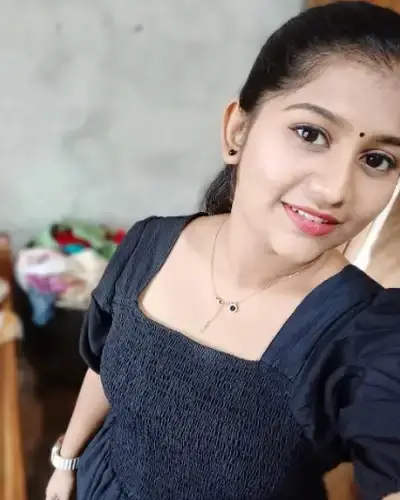 Parasia Escorts